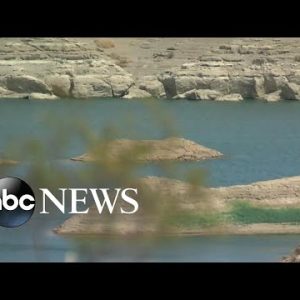 Lake Mead drops to record-low water levels amid dangerous drought conditions | ABCNL