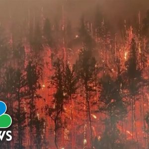 McKinney Wildfire Blazing Through California And Towards Oregon