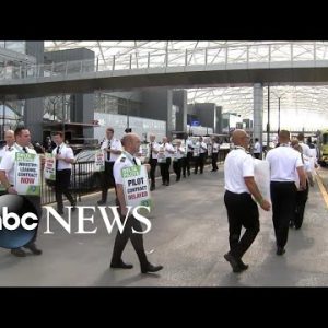 Off-duty pilots picket as Americans begin Labor Day travel l GMA