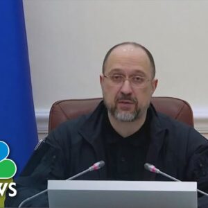 Ukrainian prime minister pledges anti-corruption reform amid resignations