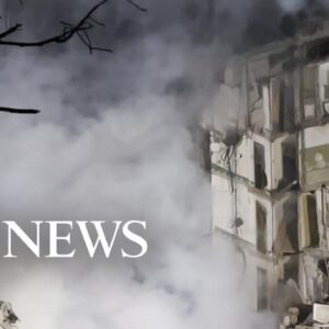 Death toll rises in Ukraine apartment strike | ABCNL