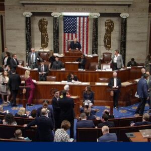 Government shutdown looms as lawmakers look for funding deal