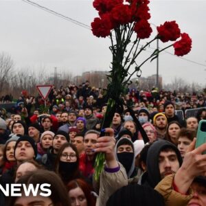 Thousands attend Alexei Navalny funeral as Russian police monitor closely