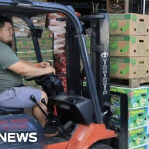 Trump lowers food tariffs aimed at reducing grocery prices