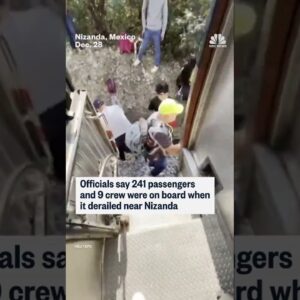 At least 13 dead after train derails in southern Mexico