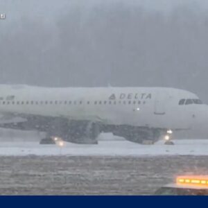 Winter weather in Northeast leads to thousands of flight delays, cancellations