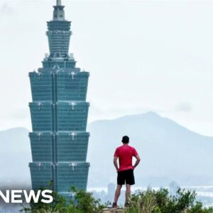 Climber Alex Honnold to scale skyscraper live on Netflix