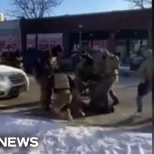 Federal agents shoot and kill man in Minneapolis