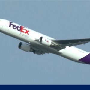 Close call as 2 jets nearly collide while landing at Newark Airport