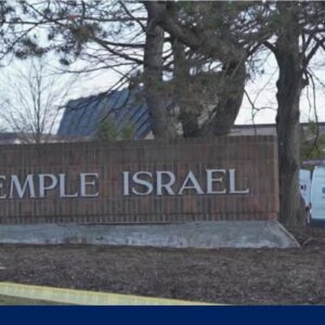 Rabbi present during Michigan synagogue attack helped students reunify with families