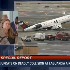 LaGuardia Airport crash latest