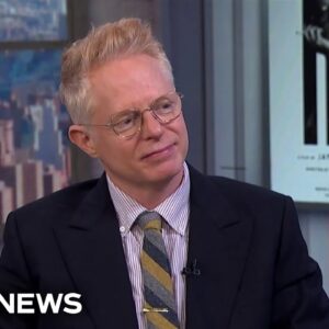 Jesse Tyler Ferguson returns to the stage for one-man show about Truman Capote