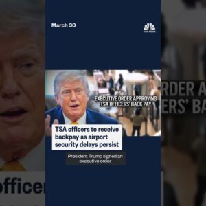 TSA officers to receive backpay as airport security delays persist