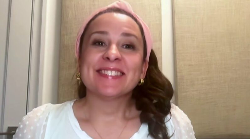 'It's heart wrenching': Ms. Rachel shares stories of kids in detention centers