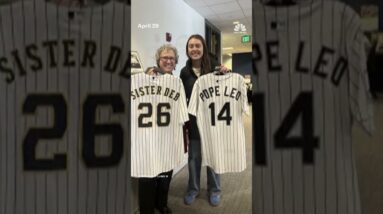 Chicago nun gifts Pope Leo a White Sox jersey