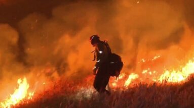 Crews rush to battle Springs Fire in Southern California