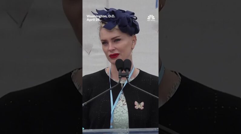 Epstein survivors and Virginia Giuffre's family pay tribute to her in D.C.