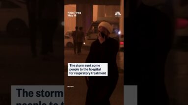 A dust storm strikes Iraq's Najaf, reducing visibility