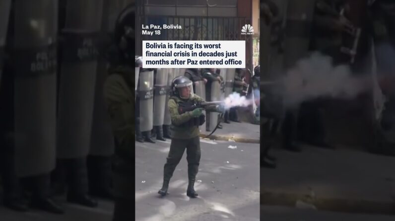 Clashes erupt in Bolivia amid worsening economic crisis