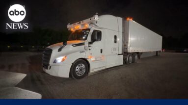 Driverless freight truck makes history