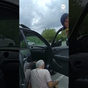 Florida teens hailed as heroes after helping man having heart attack