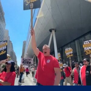 Major rail strike upends commute for 300,000 in NYC