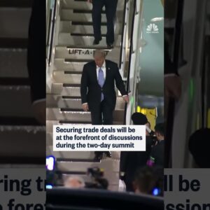 President Trump arrives in Beijing for China summit