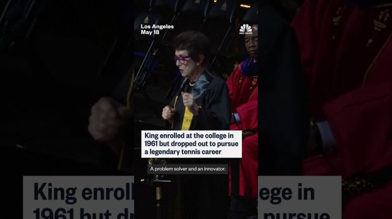 Tennis icon Billie Jean King earns her college degree