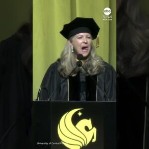 UCF graduation speaker met with boos amid remarks on AI