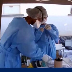 Ebola cases top 500 as response struggles to keep up
